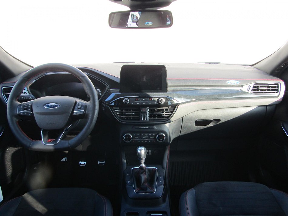 Ford Kuga 1.5EB ST-Line