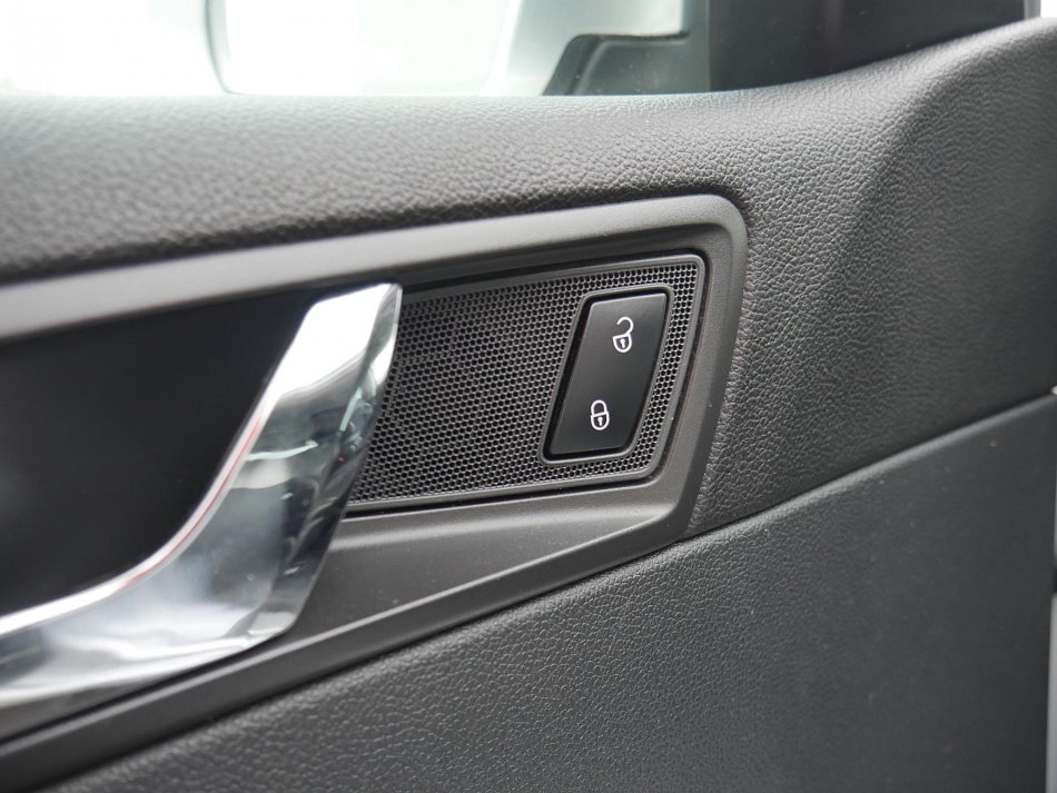 Škoda Superb II 2.0 TDi Elegance 4x4