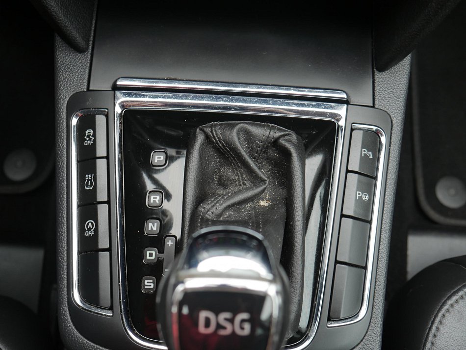 Škoda Superb II 2.0 TDi Elegance 4x4