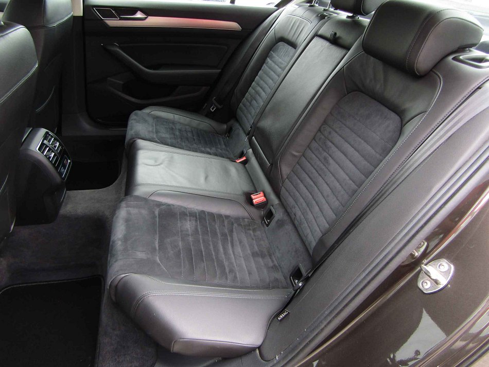 Volkswagen Passat 2.0TDi 