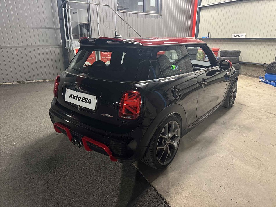Mini John Cooper Works 2.0i 