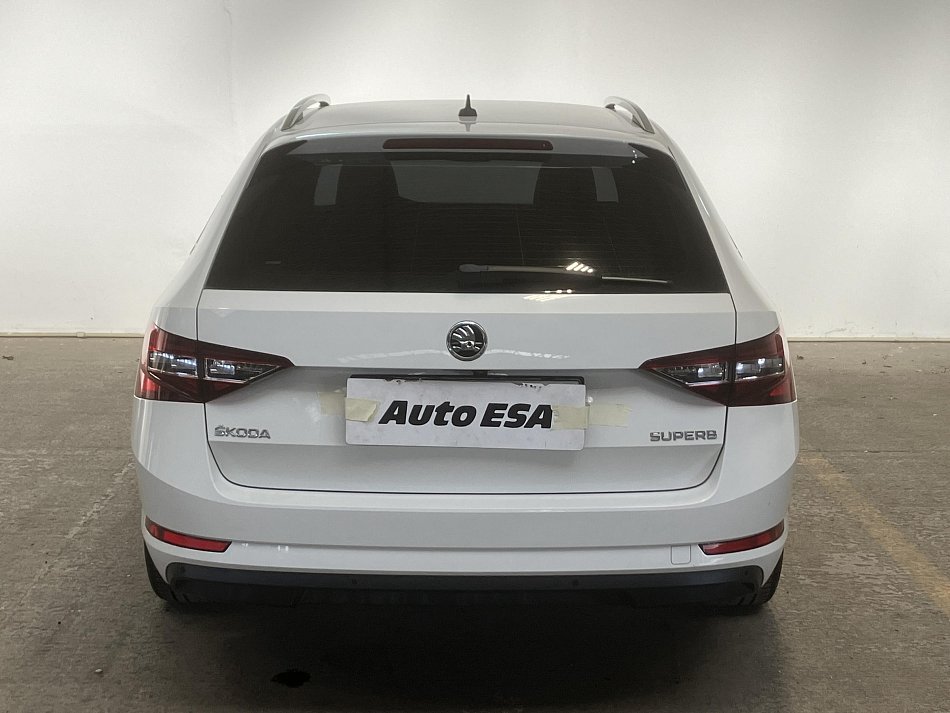 Škoda Superb III 2.0 TDi 