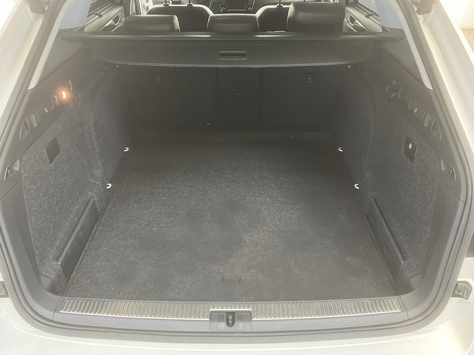 Škoda Superb III 2.0 TDi 