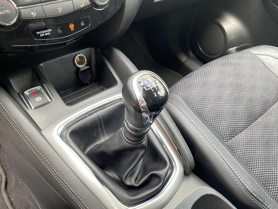 Nissan Qashqai 1.2 DiG-T Tekna