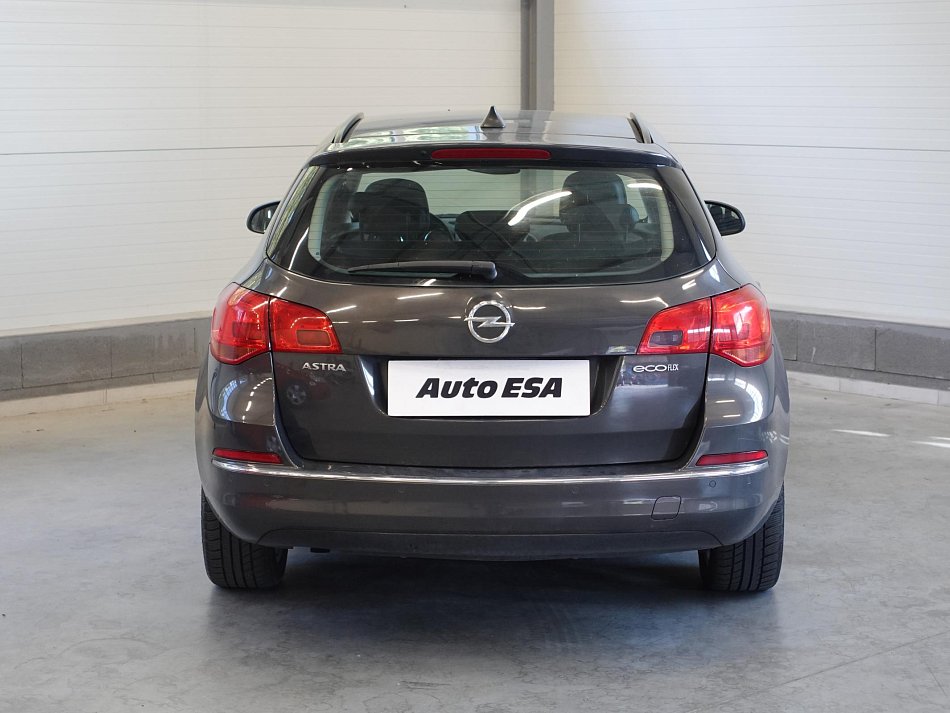 Opel Astra 1.4T 