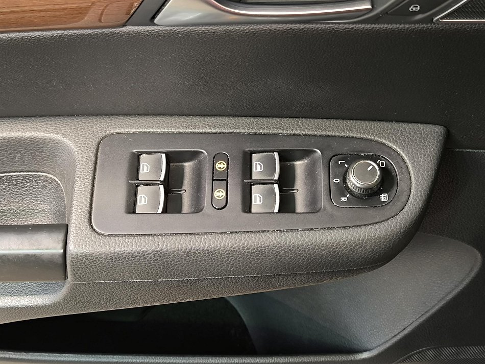 Volkswagen Sharan 2.0TDi Highline