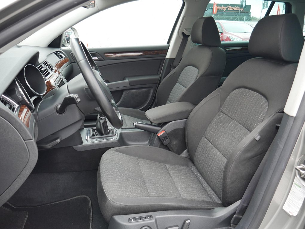 Škoda Superb II 2.0 TDi Elegance