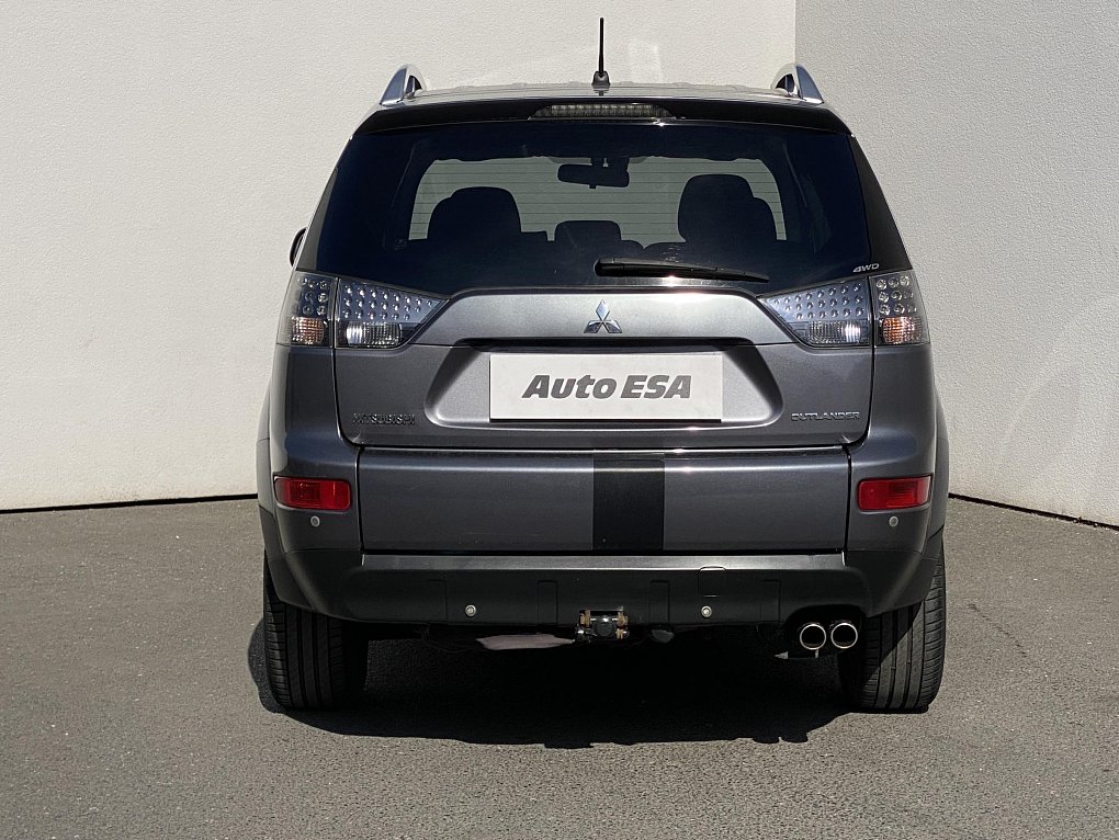Mitsubishi Outlander 2.2d  4x4, 7míst