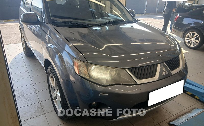 Mitsubishi Outlander 2.2d  4x4, 7míst
