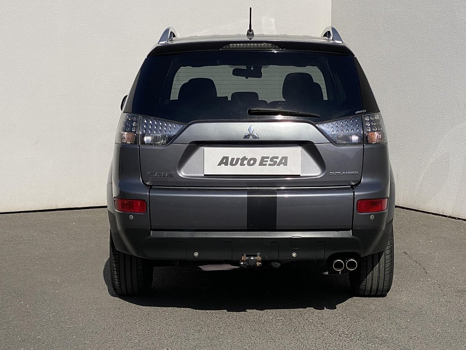 Mitsubishi Outlander 2.2d  4x4, 7míst