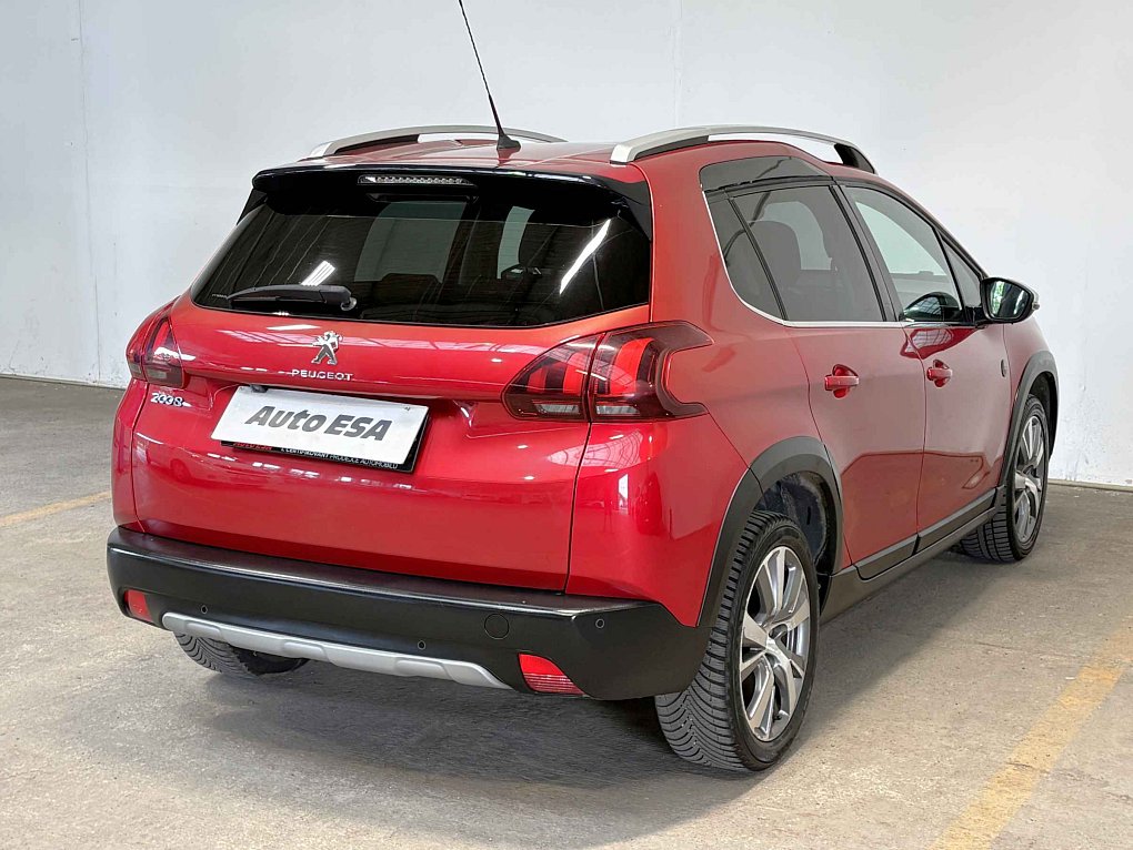 Peugeot 2008 1.2 PT Crossway