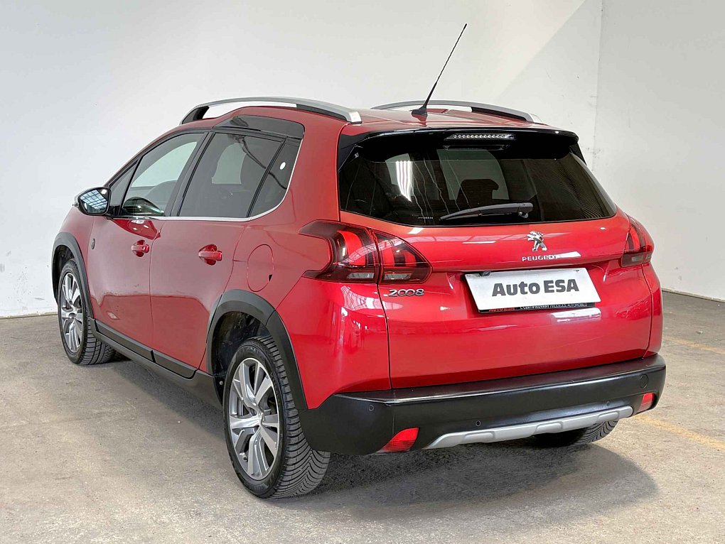 Peugeot 2008 1.2 PT Crossway
