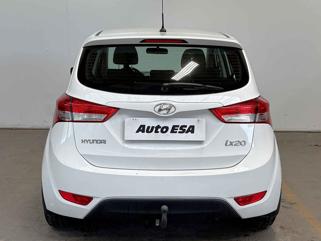Hyundai Ix20 1.4 VVTi Trikolor