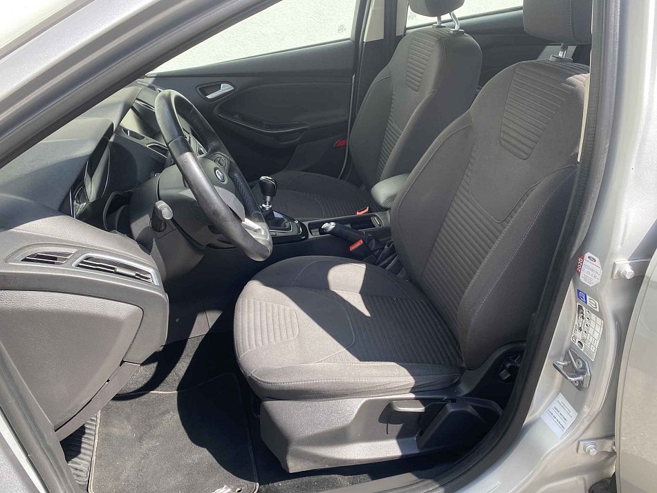 Ford Focus 1.5EB Titanium