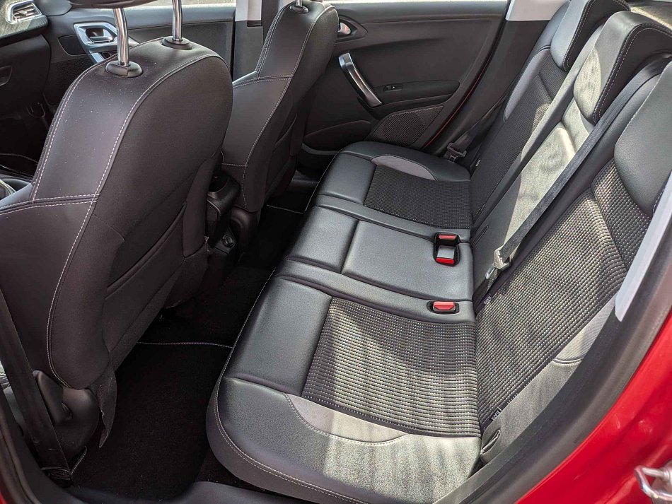 Peugeot 2008 1.2PT 
