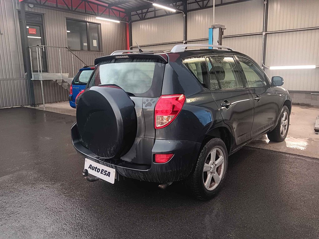 Toyota RAV4 2.2 D4-D 