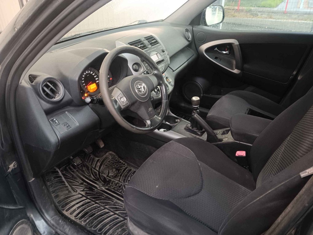 Toyota RAV4 2.2 D4-D 