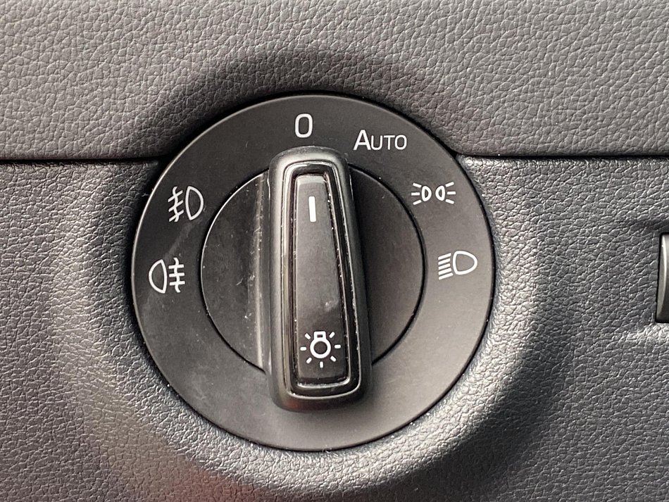 Škoda Octavia III 1.4 TSi Elegance