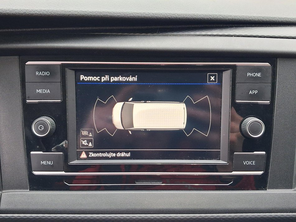 Volkswagen Transporter 2.0TDi  L2 9míst