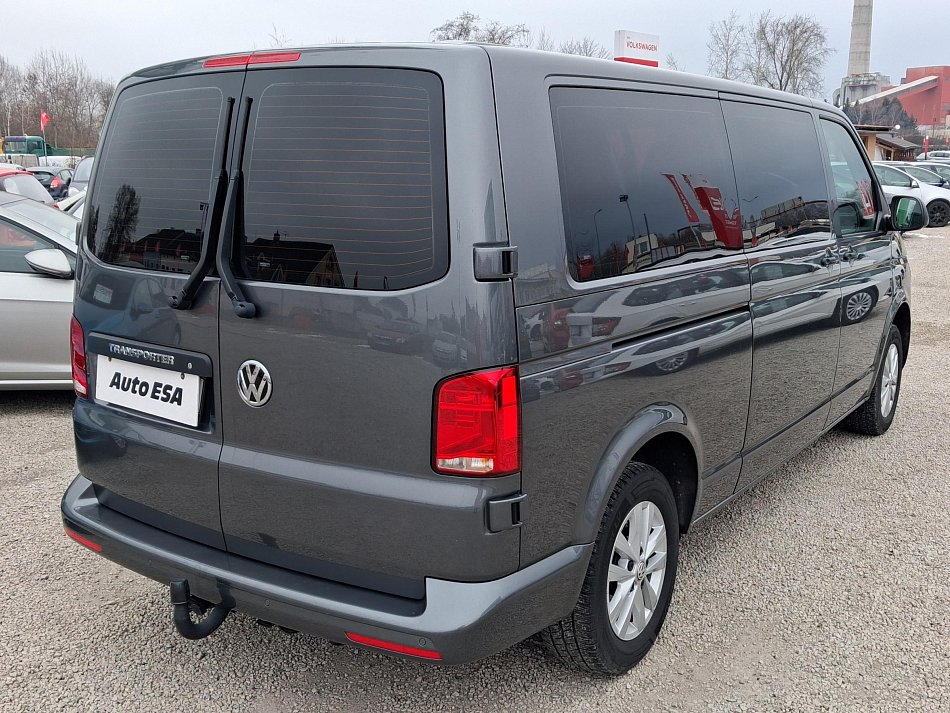 Volkswagen Transporter 2.0TDi  L2 9míst