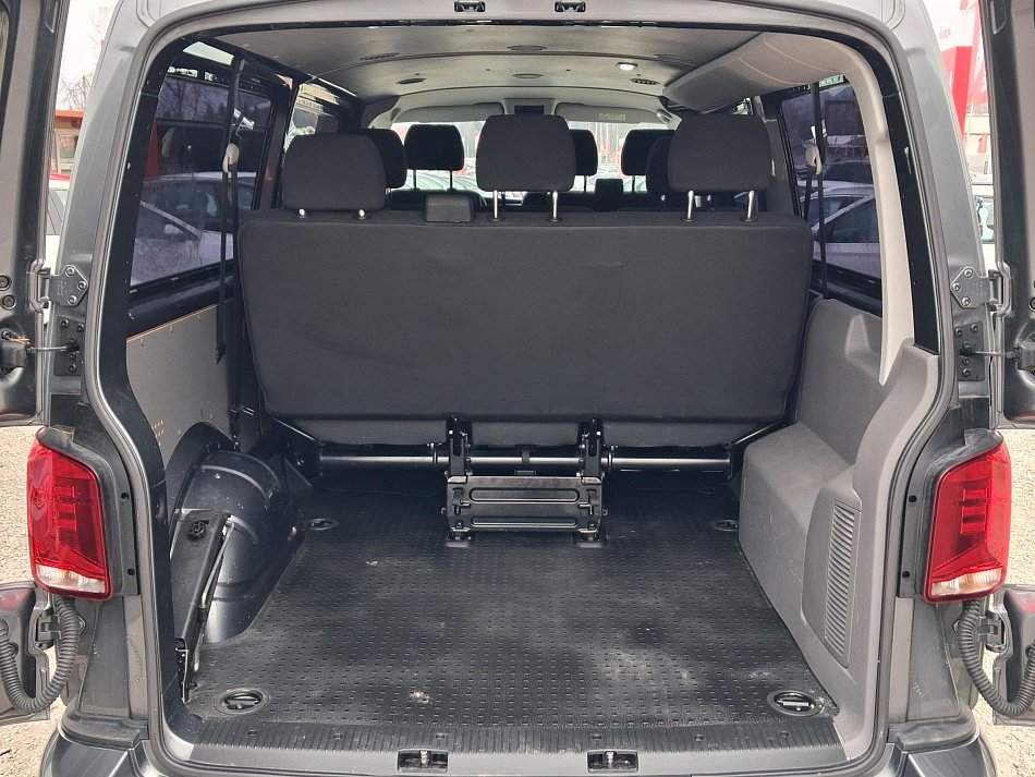 Volkswagen Transporter 2.0TDi  L2 9míst