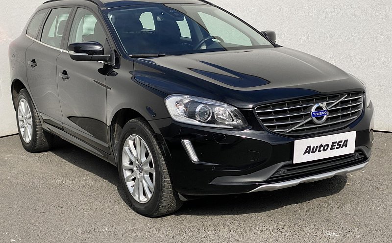 Volvo XC60 2.4 D4 Momentum AWD