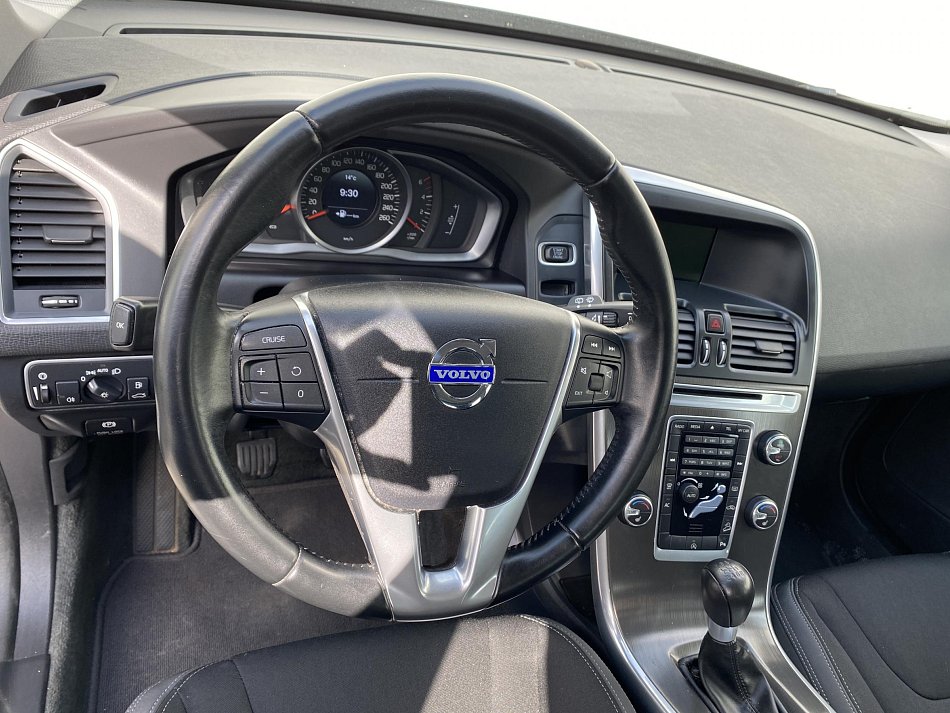 Volvo XC60 2.4 D4 Momentum AWD