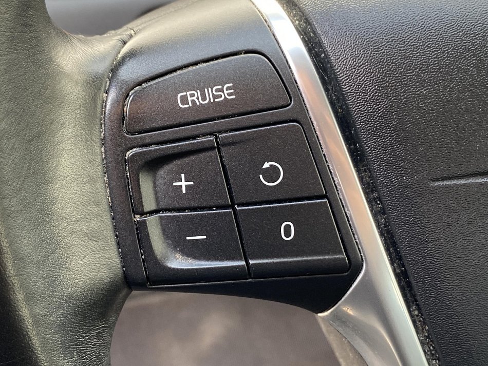 Volvo XC60 2.4 D4 Momentum AWD