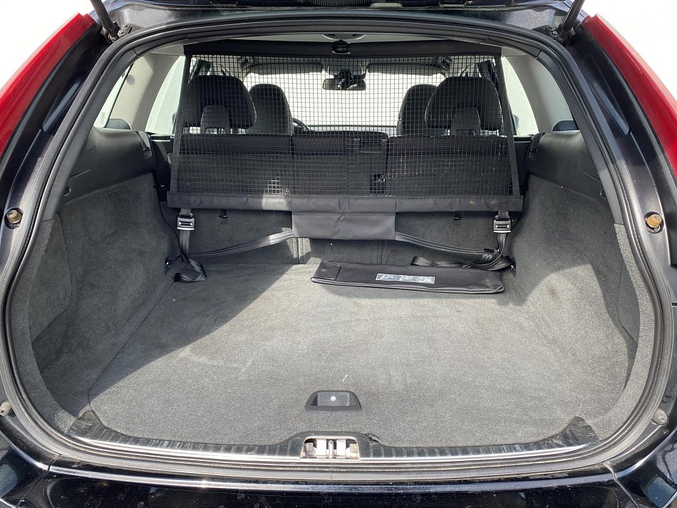 Volvo XC60 2.4 D4 Momentum AWD