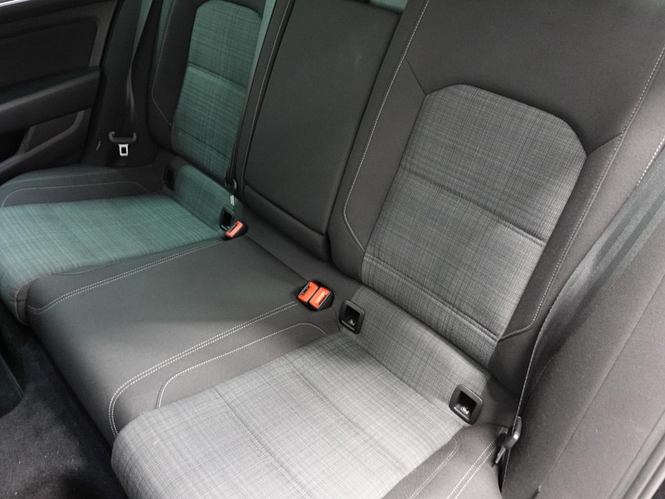 Volkswagen Passat 2.0TDi 