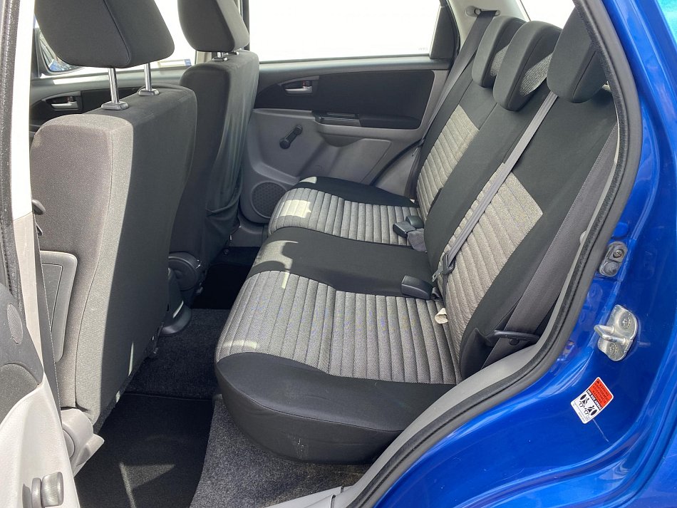 Suzuki SX4 1.6 i  4WD