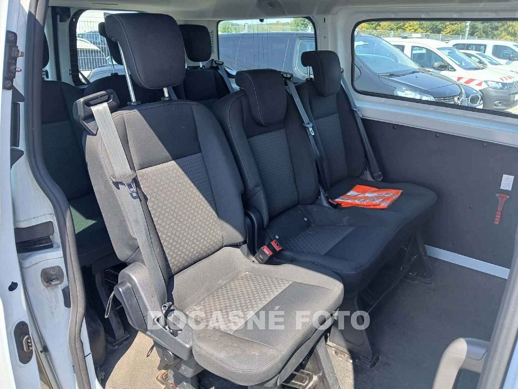 Ford Transit Custom 2.0TDCi  9míst