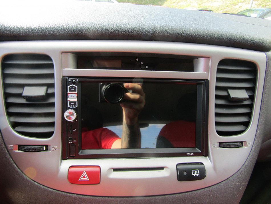 Kia Rio 1.6i 