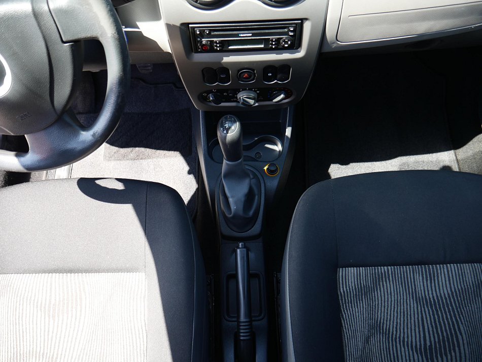 Dacia Sandero 1.2i 