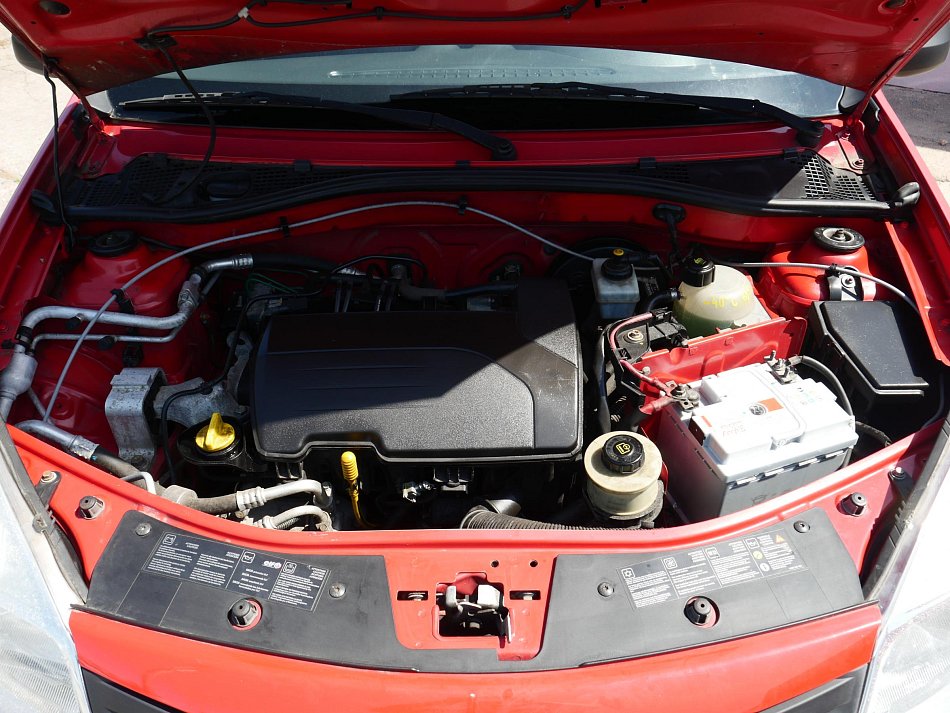 Dacia Sandero 1.2i 