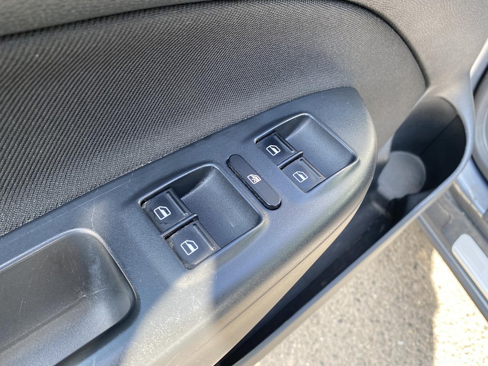 Škoda Octavia II 2.0 TDi Scout 4X4