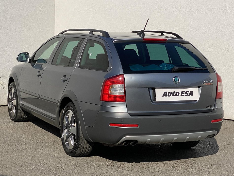 Škoda Octavia II 2.0 TDi Scout 4X4