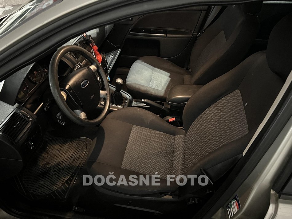 Ford Mondeo 1.8i 