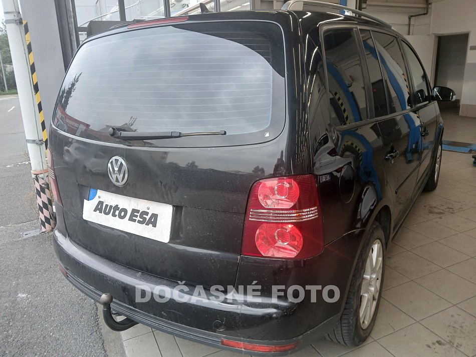 Volkswagen Touran 2.0TDI 