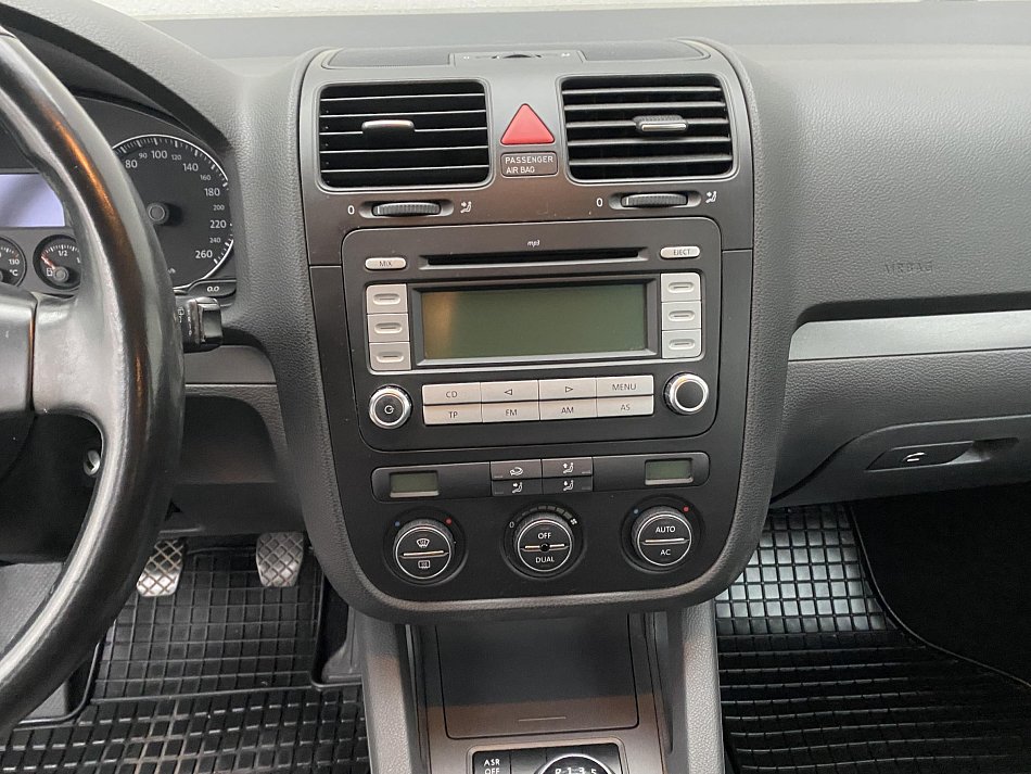 Volkswagen Golf 1.9 TDi 