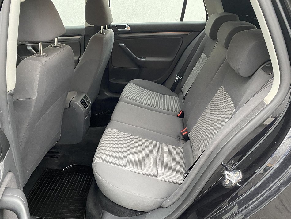 Volkswagen Golf 1.9 TDi 