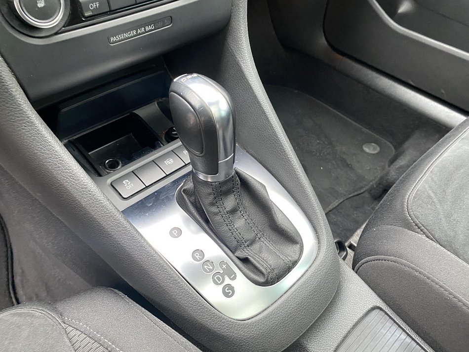 Volkswagen Golf 2.0 TDi Highline