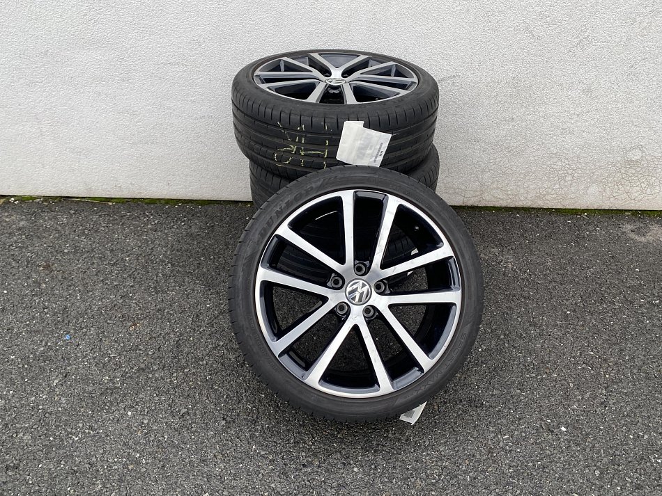 Volkswagen Golf 2.0 TDi Highline