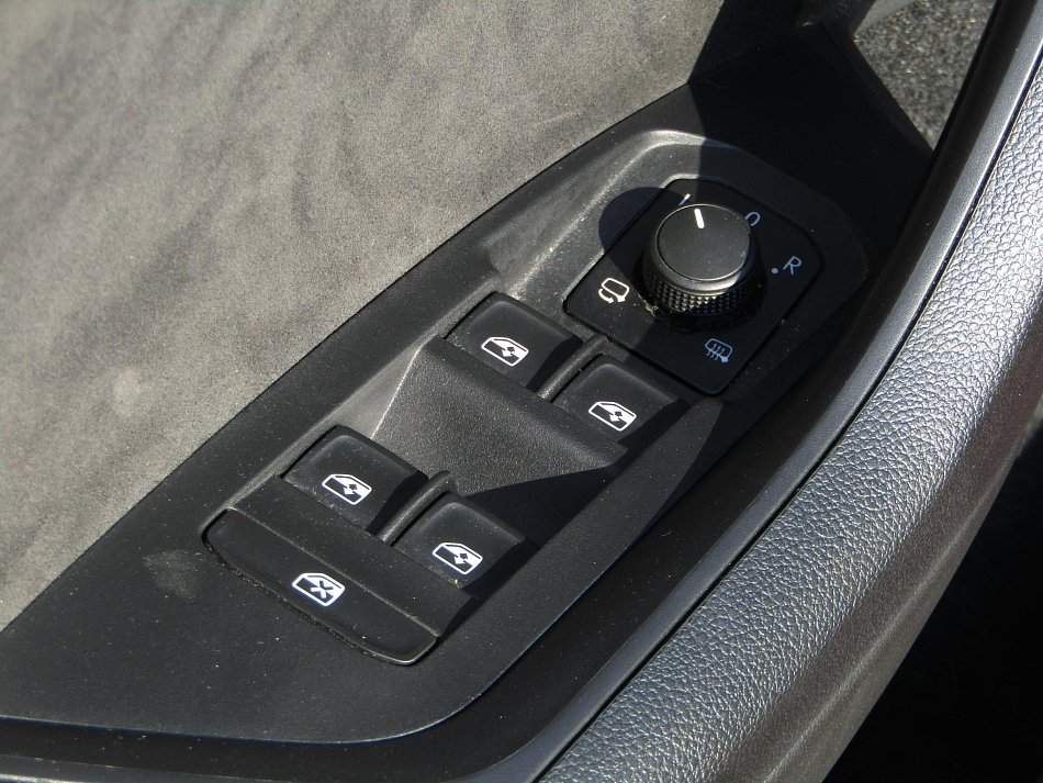 Škoda Kodiaq 2.0TDi SportLine 4x4, 7míst