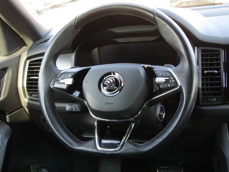 Škoda Kodiaq 2.0TDi SportLine 4x4, 7míst