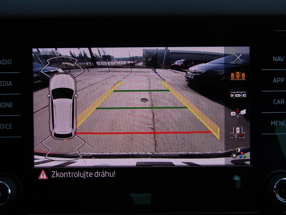 Škoda Kodiaq 2.0TDi SportLine 4x4, 7míst