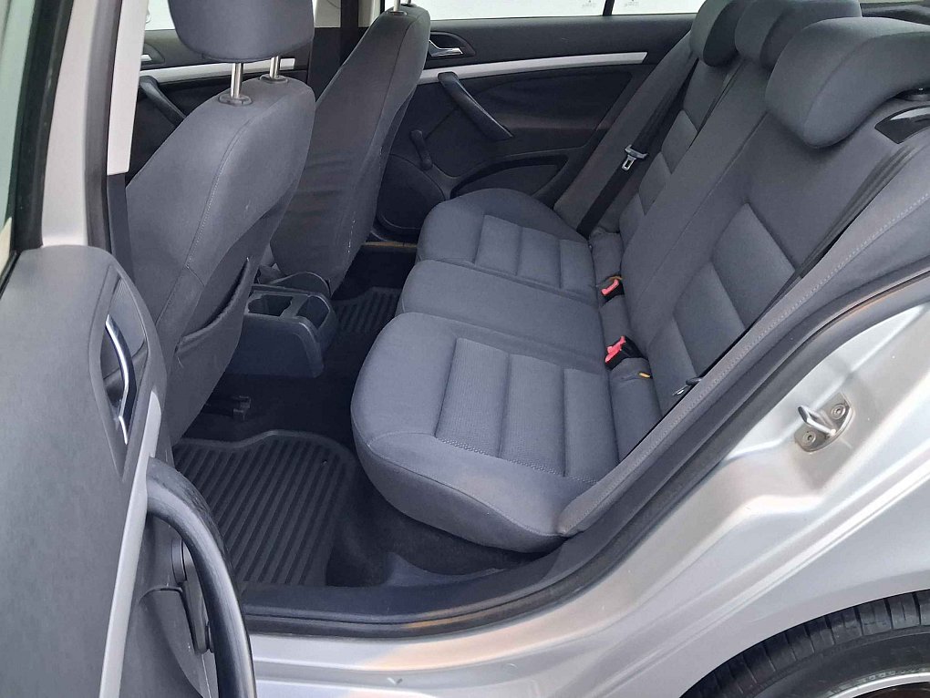 Škoda Octavia II 1.6i 