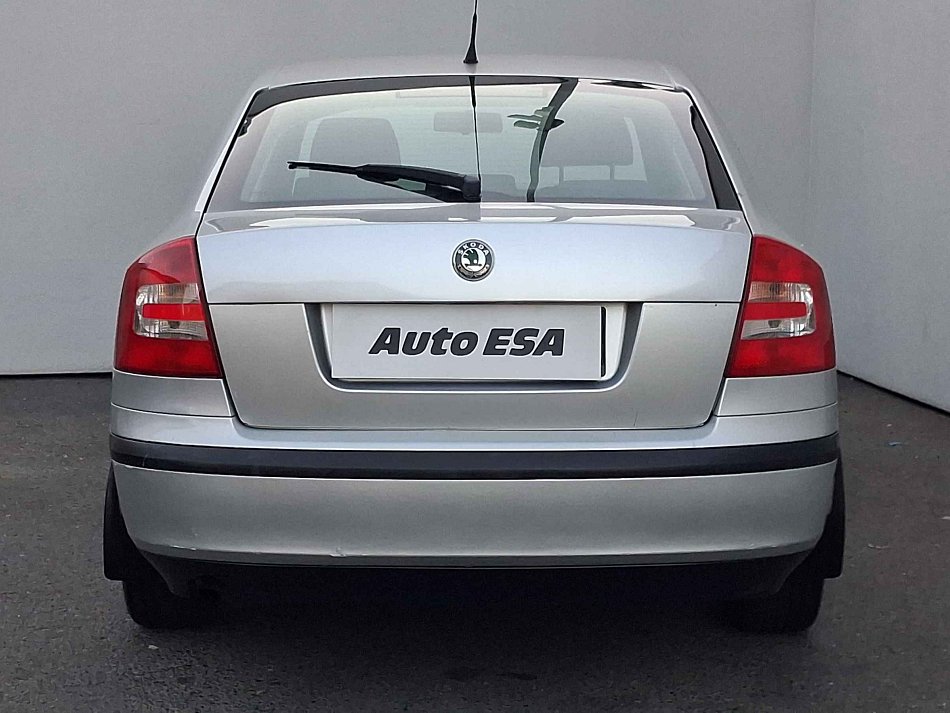 Škoda Octavia II 1.6i 