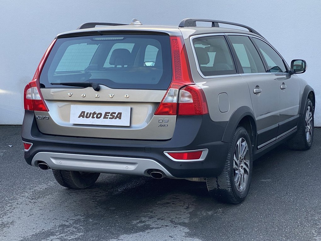 Volvo XC70 2.4 D3  AWD