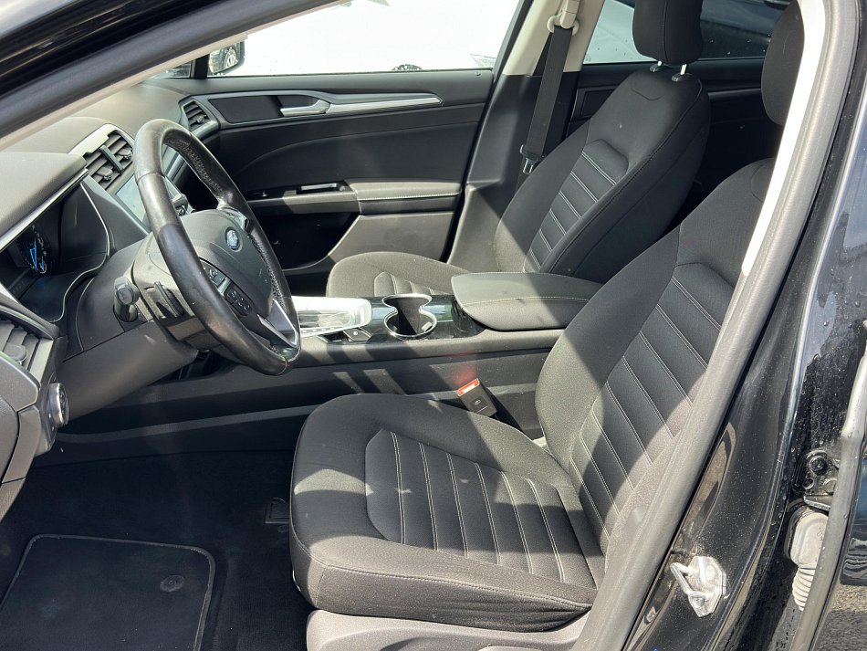 Ford Mondeo 2.0i 